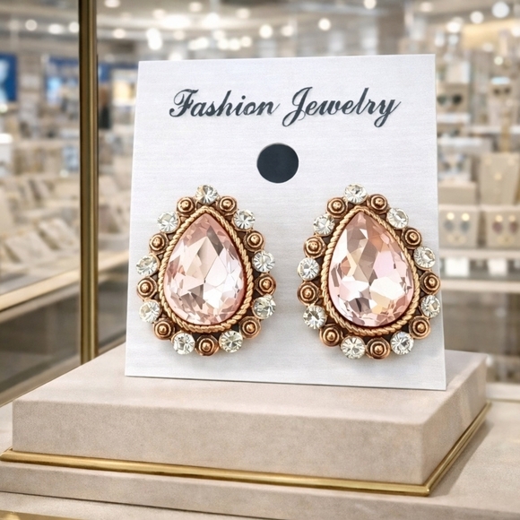 Jewelry - Gold pink and rhinestone earrings